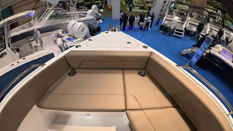 Slide: The Image of Cruisers 38 VTR EC 2026 - 26