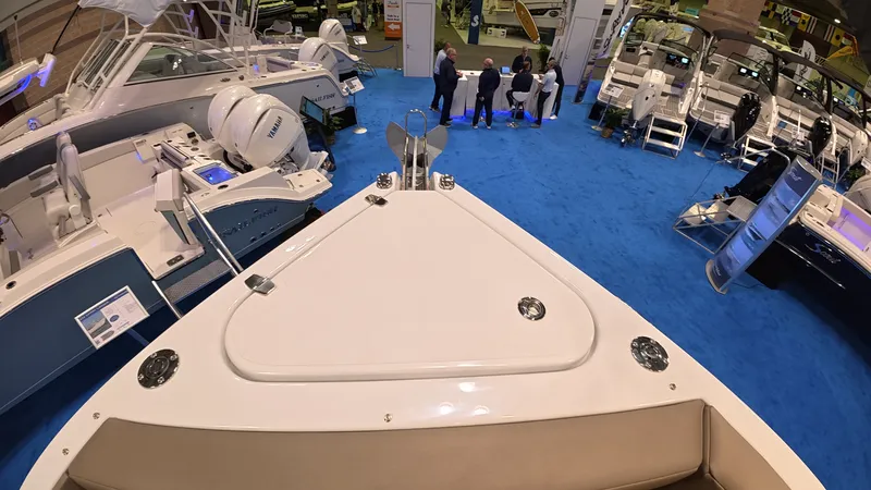 Slide: The Image of Cruisers 38 VTR EC 2026 - 39