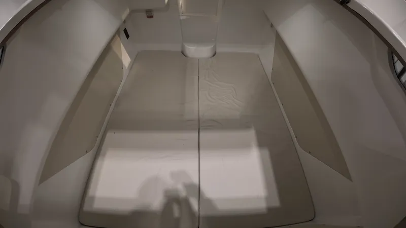 Slide: The Image of Cruisers 38 VTR EC 2026 - 5