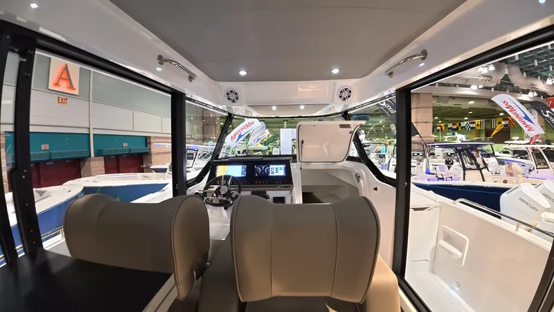 Slide: The Image of Cruisers Yachts 38 VTR EC 2026 - 14