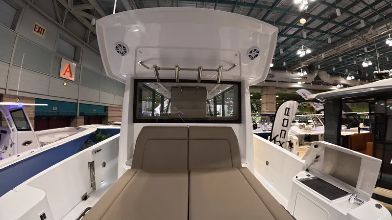 Slide: The Image of Cruisers Yachts 38 VTR EC 2026 - 3