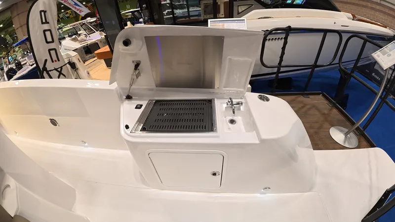 Slide: The Image of Cruisers Yachts 38 VTR EC 2026 - 6