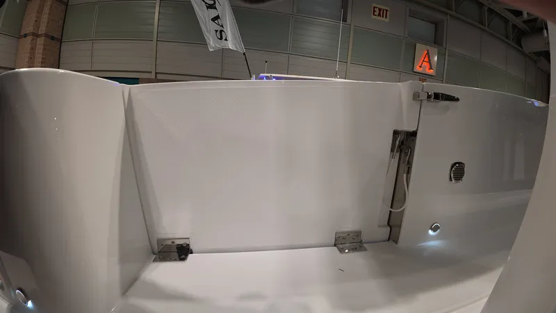 Slide: The Image of Cruisers Yachts 38 VTR EC 2026 - 8