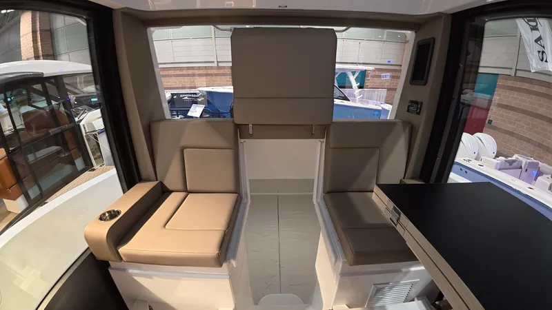 Slide: The Image of Cruisers Yachts 38 VTR EC 2026 - 9