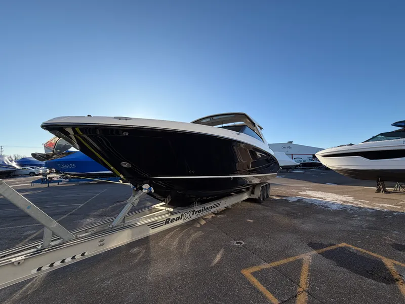 Slide: The Image of Sea Ray SLX 400 2026 - 3
