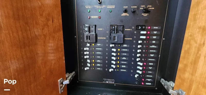 Slide: The Image of Cruisers 3772 Express 2003 - 14620404