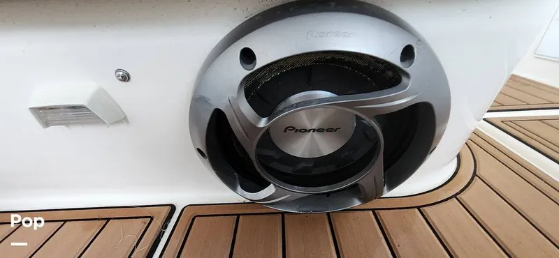 Slide: The Image of Cruisers Yachts 3772 Express 2003 - 14620419