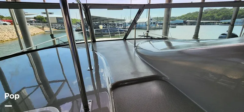 Slide: The Image of Cruisers Yachts 3772 Express 2003 - 14620436