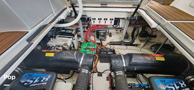 Slide: The Image of Cruisers Yachts 3772 Express 2003 - 14620242