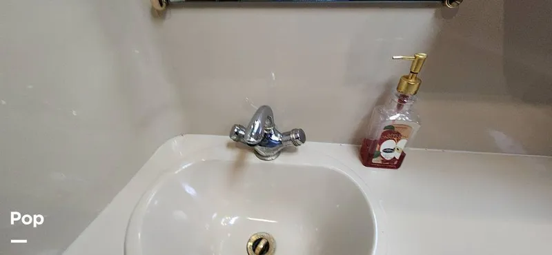 Slide: The Image of Cruisers Yachts 3772 Express 2003 - 14620389