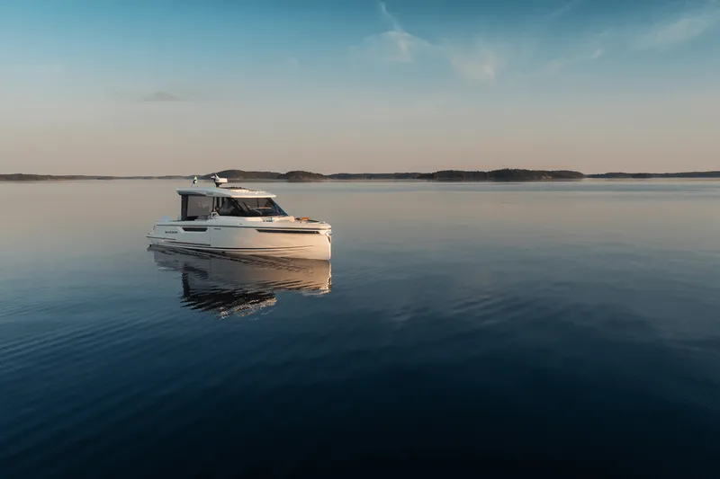 Slide: The Image of Saxdor 400 GTO 2026 - 100