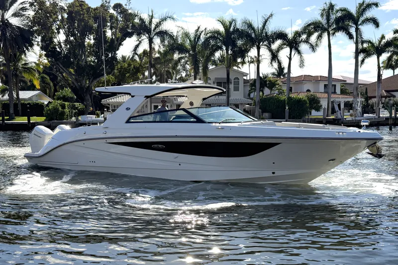 The Image of Sea Ray SLX 400 Outboard 2026 - 0