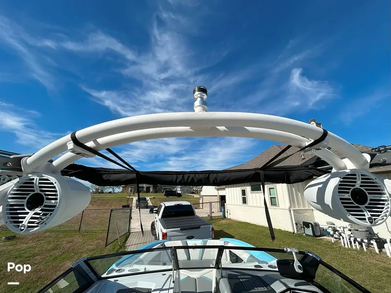 Slide: The Image of Tige 23RZX 2021 - 14943048