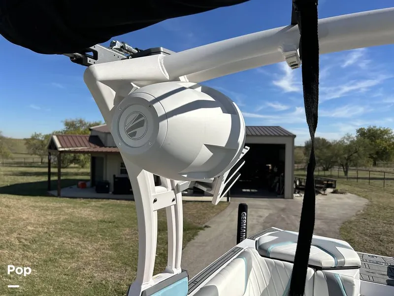 Slide: The Image of Tige 23RZX 2021 - 14943081