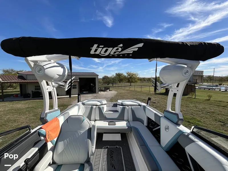 Slide: The Image of Tige 23RZX 2021 - 14943083