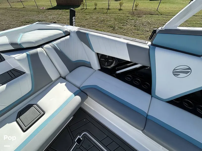 Slide: The Image of Tige 23RZX 2021 - 14943038