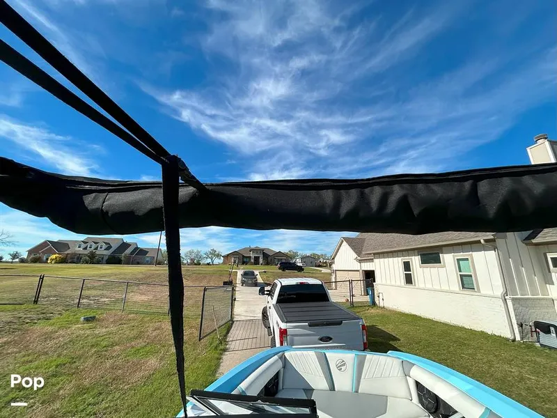 Slide: The Image of Tige 23RZX 2021 - 14943085