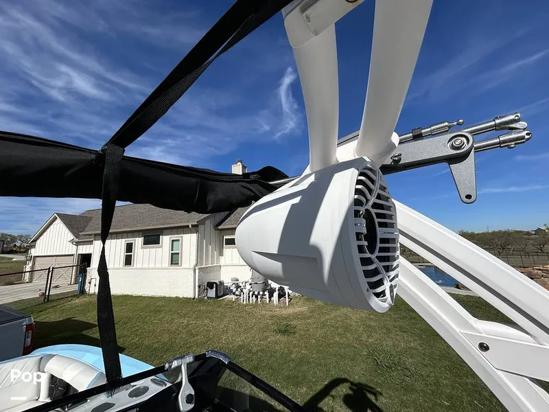 Slide: The Image of Tige 23RZX 2021 - 14943087