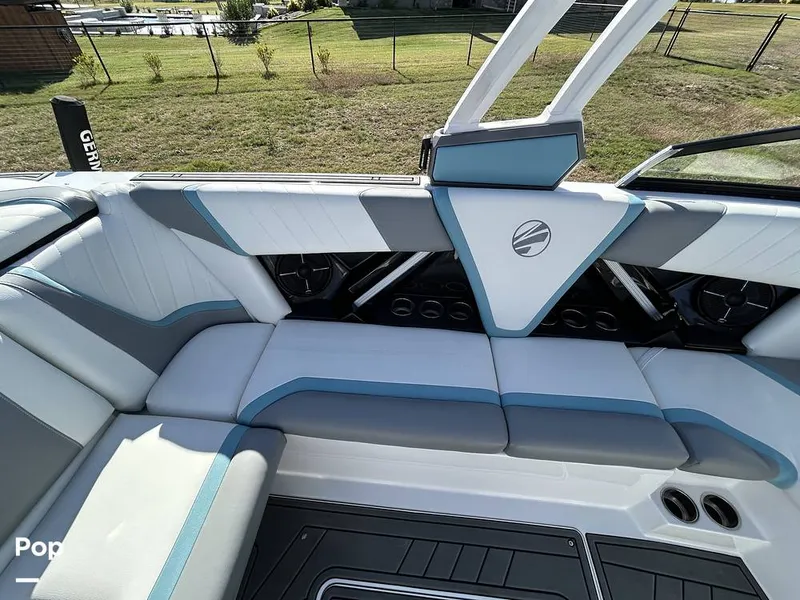 Slide: The Image of Tige 23RZX 2021 - 14943041