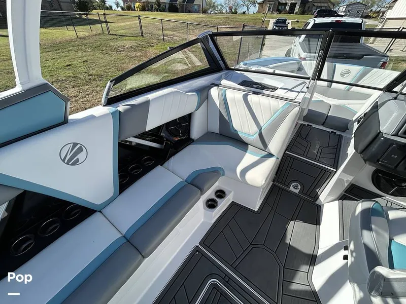 Slide: The Image of Tige 23RZX 2021 - 14943042