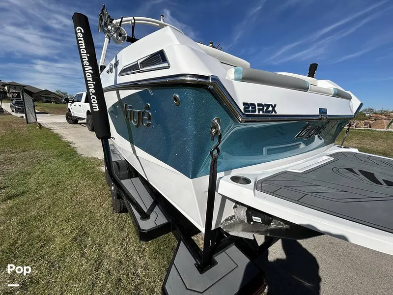 Slide: The Image of Tige 23RZX 2021 - 14942979