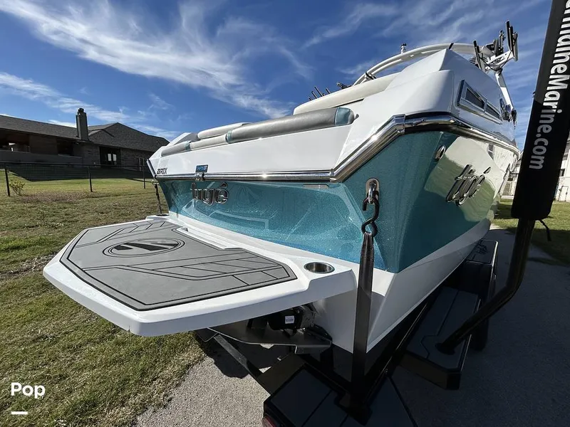 Slide: The Image of Tige 23RZX 2021 - 14942977