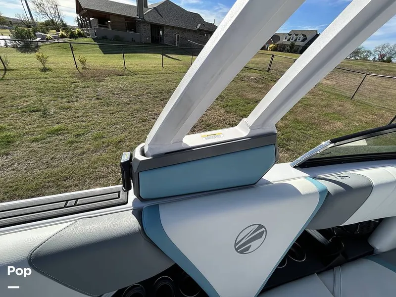 Slide: The Image of Tige 23RZX 2021 - 14942953