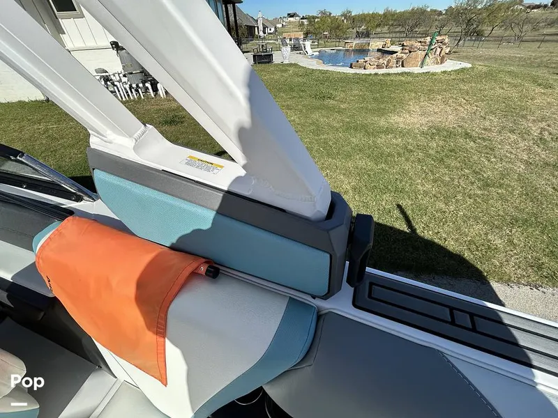 Slide: The Image of Tige 23RZX 2021 - 14942954