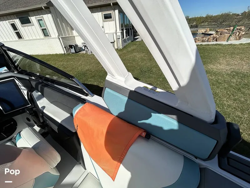 Slide: The Image of Tige 23RZX 2021 - 14942955