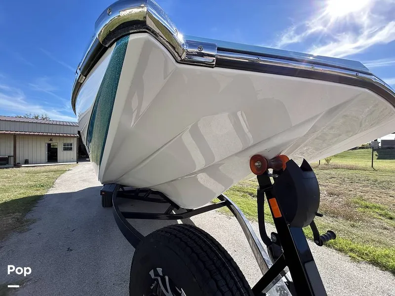 Slide: The Image of Tige 23RZX 2021 - 14942972