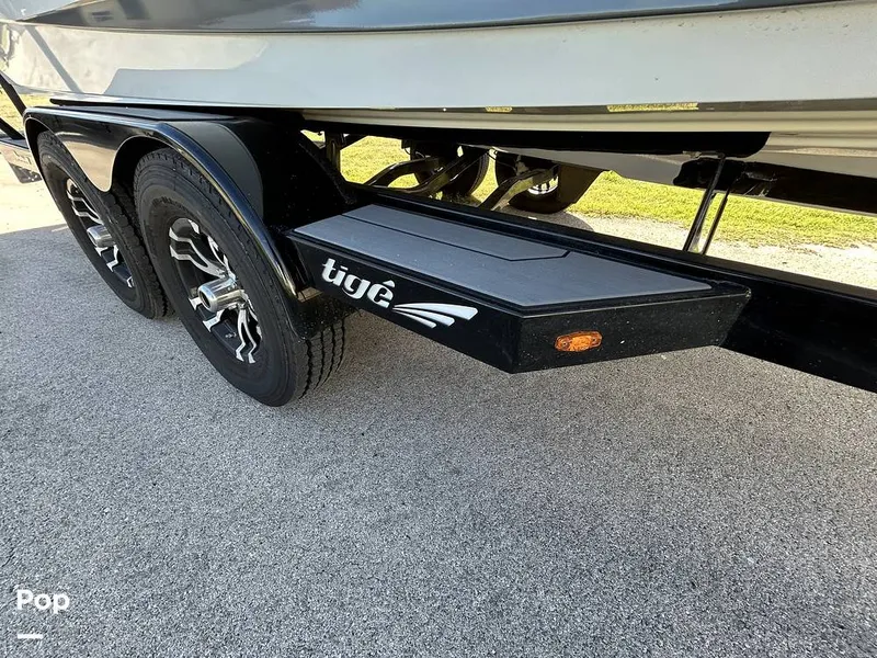 Slide: The Image of Tige 23RZX 2021 - 14942993