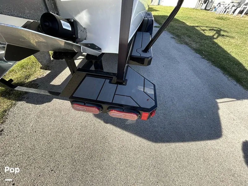 Slide: The Image of Tige 23RZX 2021 - 14942997