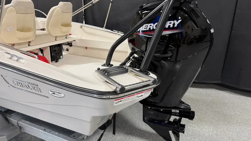 Slide: The Image of Boston Whaler 160 Super Sport 2026 - 10