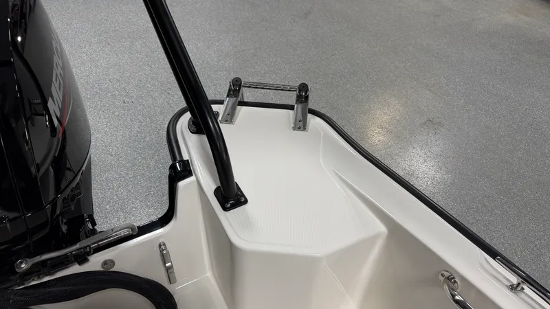 Slide: The Image of Boston Whaler 160 Super Sport 2026 - 14