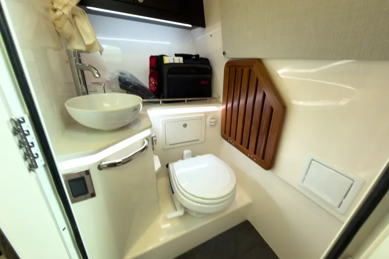 Slide: The Image of Boston Whaler 380 Realm 2026 - 21