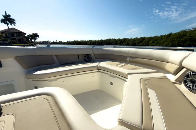 Slide: The Image of Boston Whaler 380 Realm 2026 - 27