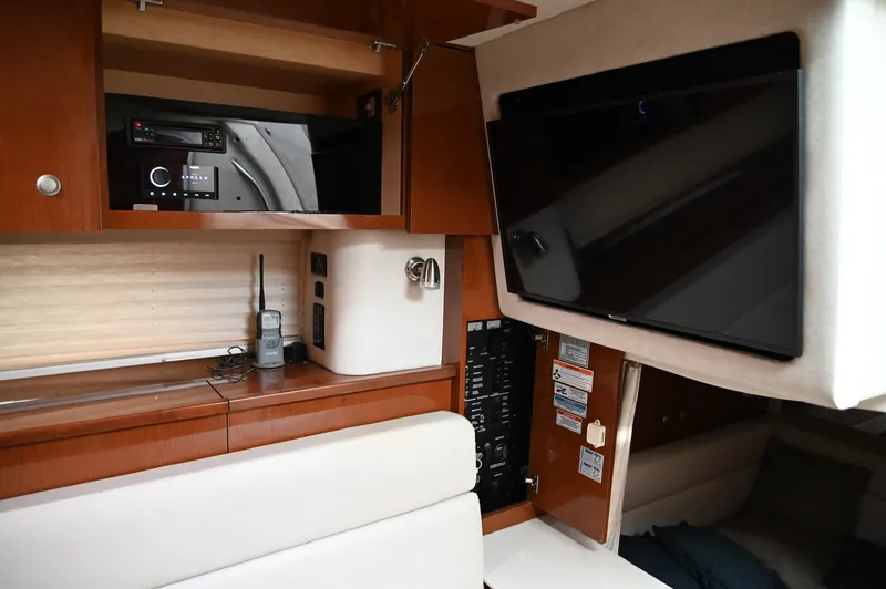 Slide: The Image of Sea Ray 350 SUNDANCER 2008 - 20