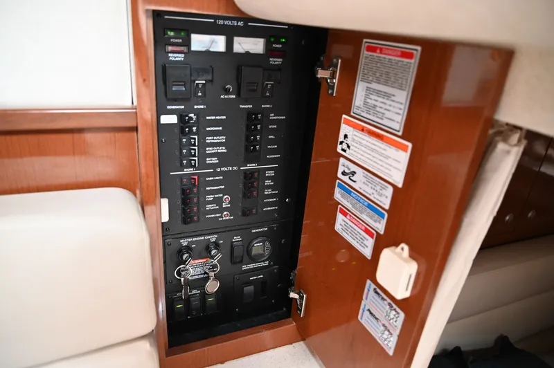Slide: The Image of Sea Ray 350 SUNDANCER 2008 - 21