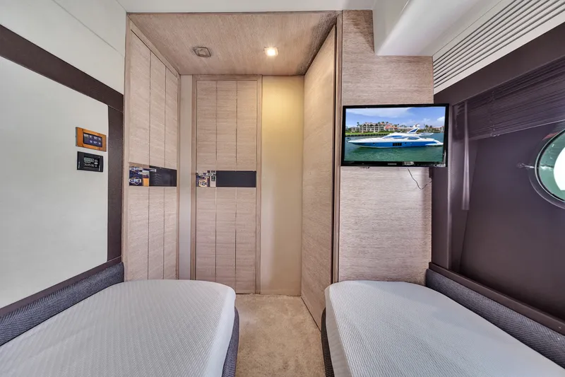 Slide: The Image of Azimut 64 FLY 2012 - 74