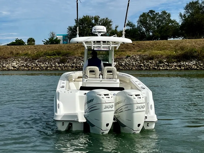 Slide: The Image of Boston Whaler 280 OUTRAGE 2017 - 9