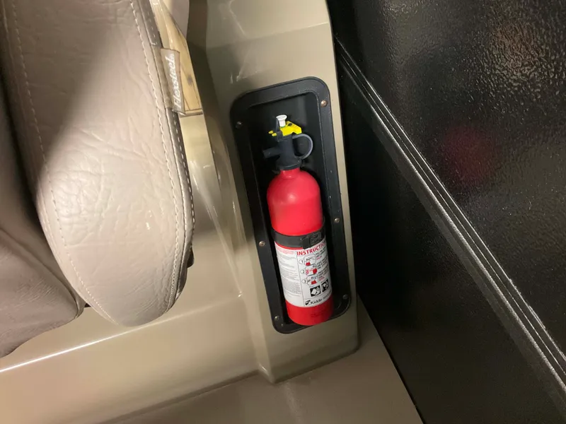 Slide: The Image of Premier 290 GRAND VIEW 2013 - 38