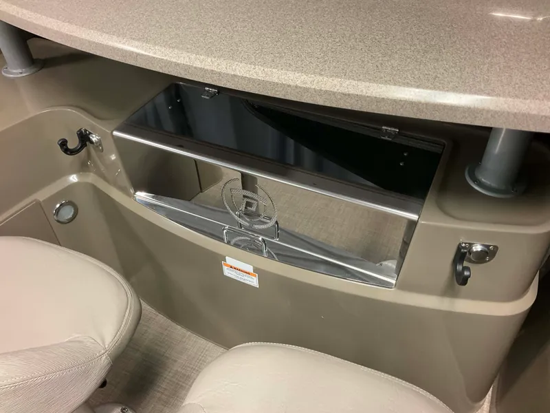 Slide: The Image of Premier 290 GRAND VIEW 2013 - 47