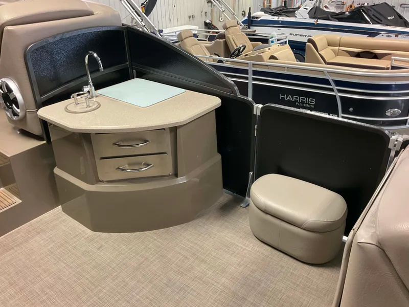 Slide: The Image of Premier 290 GRAND VIEW 2013 - 52