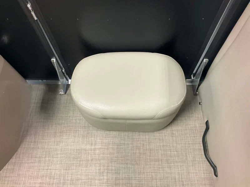 Slide: The Image of Premier 290 GRAND VIEW 2013 - 56