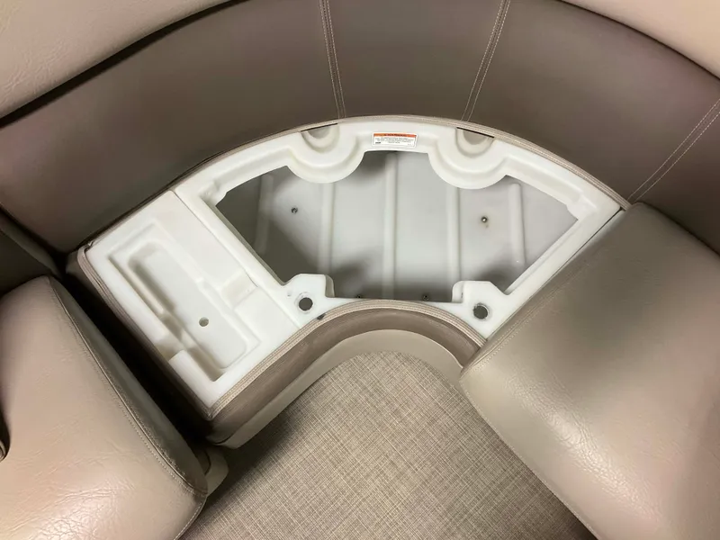 Slide: The Image of Premier 290 GRAND VIEW 2013 - 75