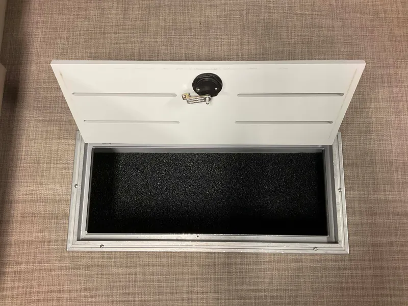 Slide: The Image of Premier 290 GRAND VIEW 2013 - 82