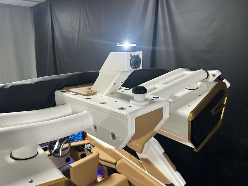 Slide: The Image of Mastercraft X24 2026 - 102