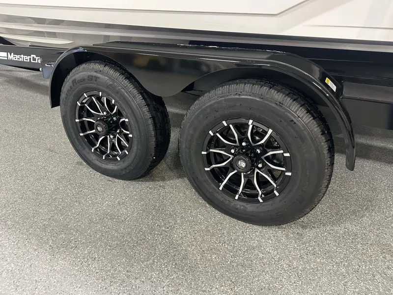 Slide: The Image of Mastercraft X24 2026 - 105