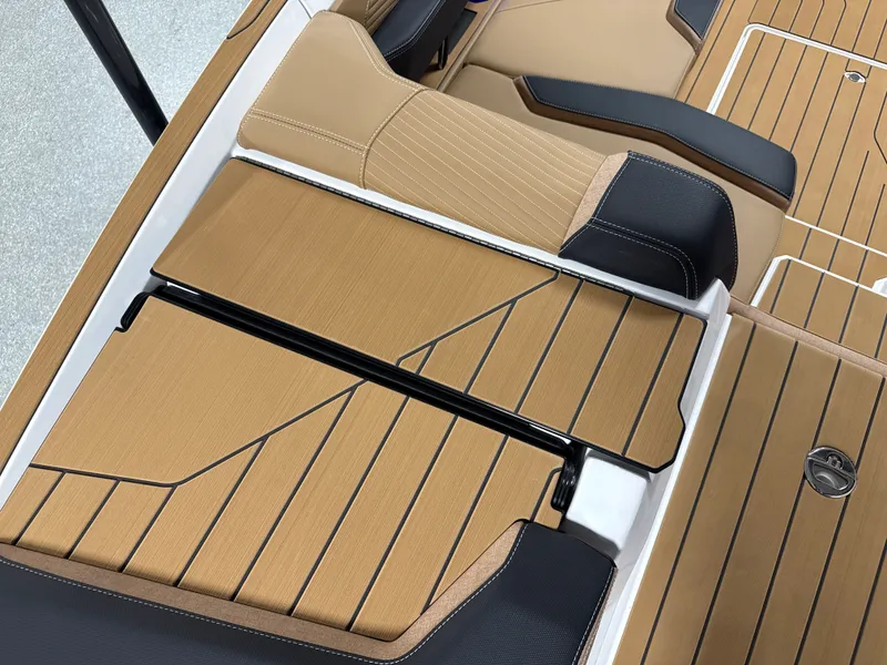 Slide: The Image of Mastercraft X24 2026 - 35