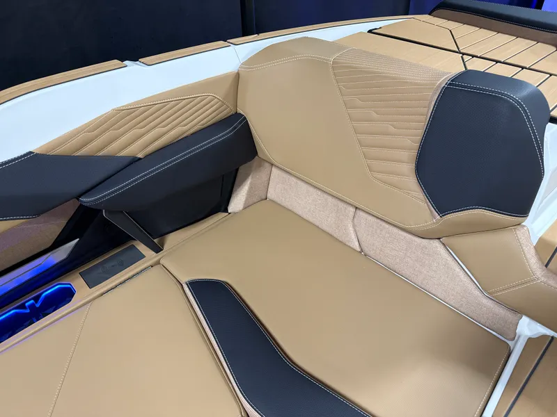 Slide: The Image of Mastercraft X24 2026 - 47